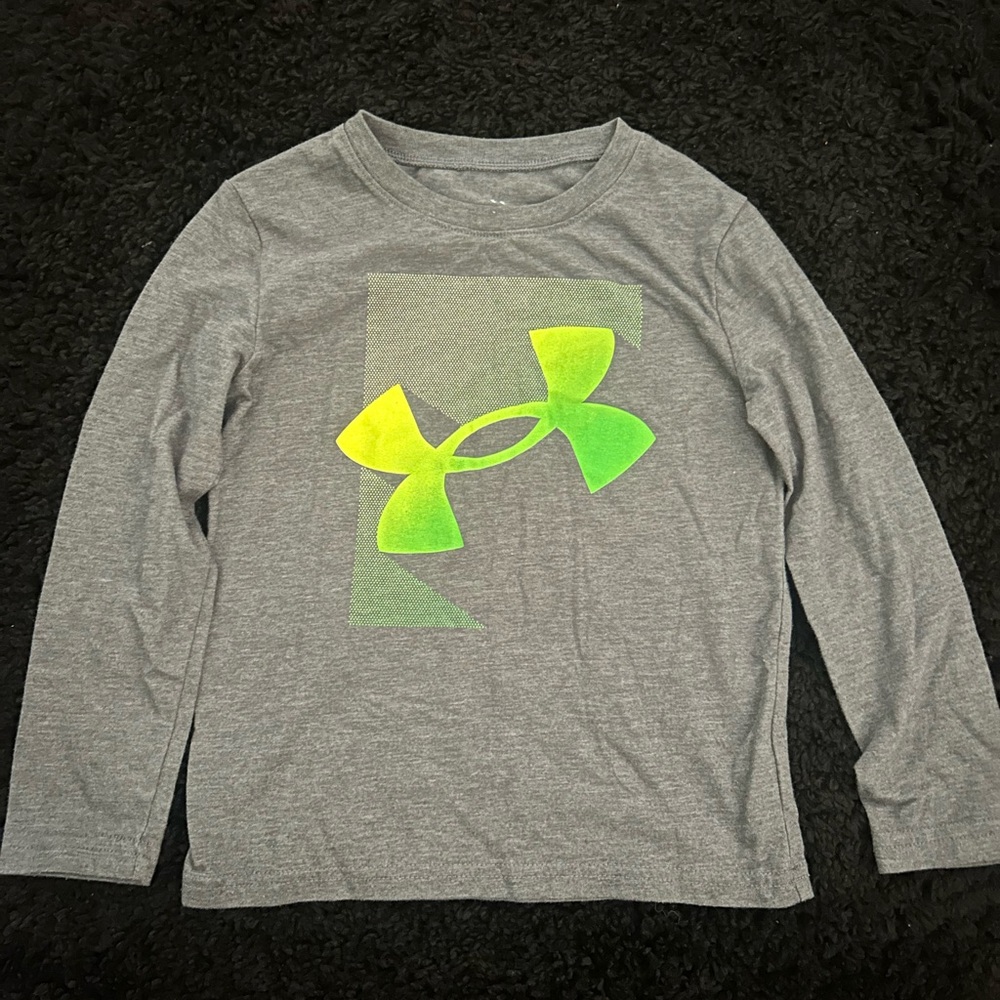Under Armour Kids Long Sleeve Shirt in Gray and Neon Yellow
